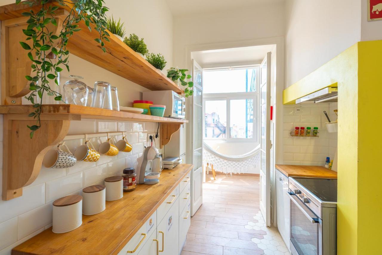 Wanderful Home - Travel Themed Apartment Lisbon Luaran gambar